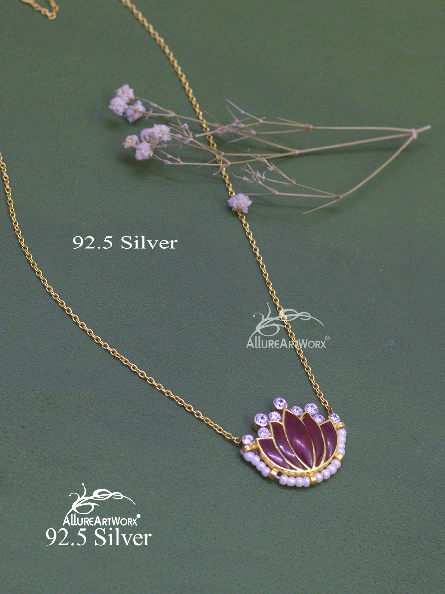 Kiva Silver Chain